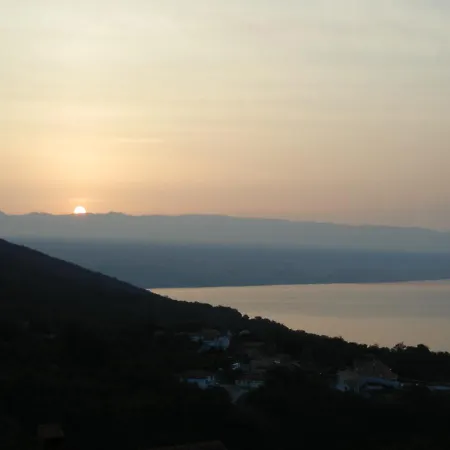 Laurea * Ловран