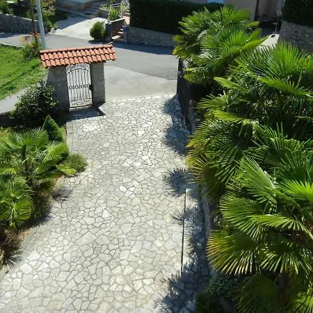 Laurea Apartment *